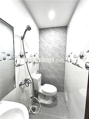 DUPLEX BAN CÔNG FULL NỘI THẤT NGAY SVĐ PHÚ THỌ