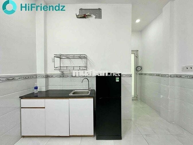 CHO THUÊ CĂN HỘ FULL NỘI THẤT NHÀ MỚI SẠCH SẼ NGAY CẦU CÔNG LÝ