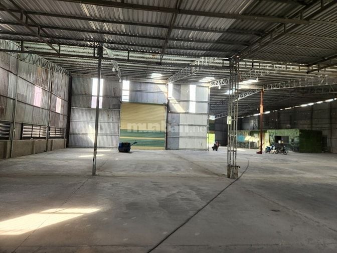 *Cho thuê kho xưởng*1800m2 gần đường Nguyễn Duy Trinh, Phú Hữu, Quận 9