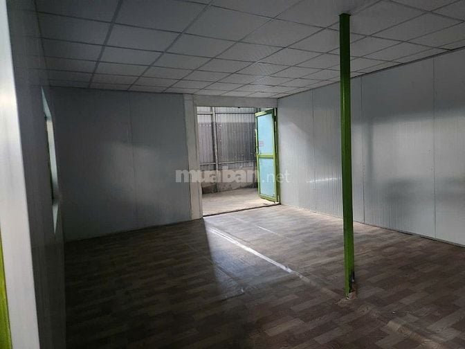 *Cho thuê kho xưởng*1800m2 gần đường Nguyễn Duy Trinh, Phú Hữu, Quận 9