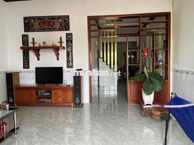 Bán nhà mặt tiền đường Phùng Hưng - Bảo Lộc - Nhà mới kiên cố