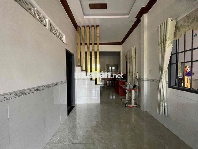 Bán nhà mặt tiền đường Phùng Hưng - Bảo Lộc - Nhà mới kiên cố