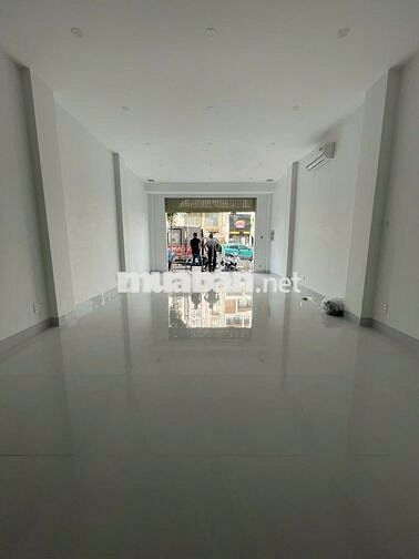 CHO THUÊ NHÀ MỚI XÂY MẶT TIỀN DƯƠNG QUẢNG HÀM (TRỆT 6 LẦU 5m X 13m)