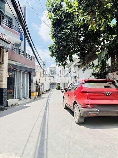 Bán nhà Trung Mỹ Tây quận 12, 68m2, 4tầng hxh,shr.