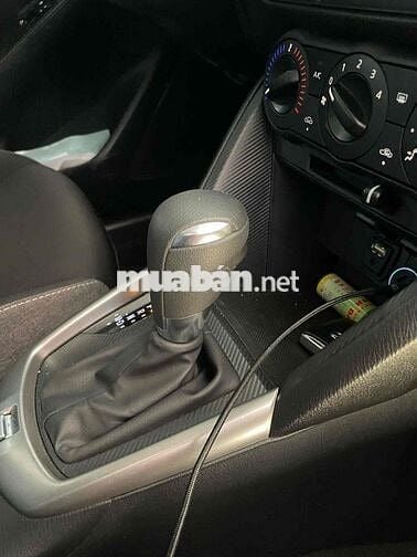 Mazda 2 2024 1.5 AT - 300000 km
