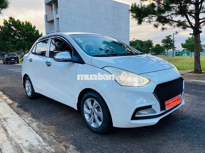 Hyundai Grand i10 2017 Sedan 1.2 MT - 80000 km