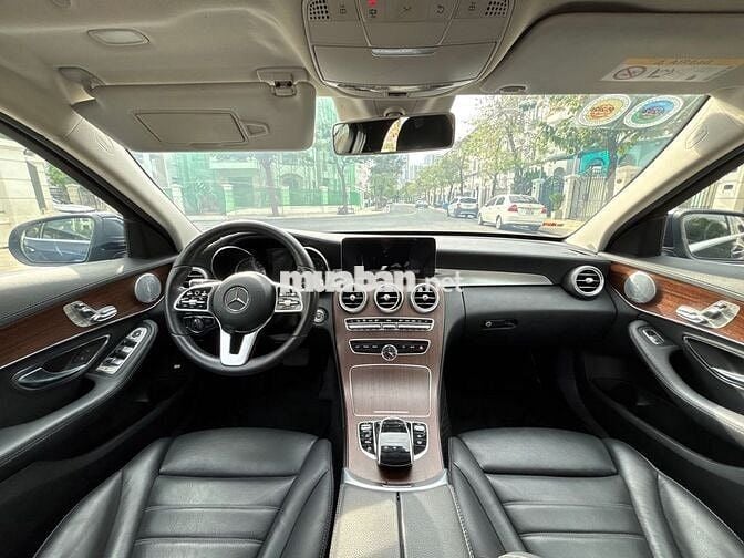 Mercedes Benz C200 Exclusive - 42.000 dặm 2019