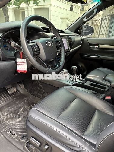Toyota Hilux 2.8L 4x4 AT Adventure 2021 Nhập Thái