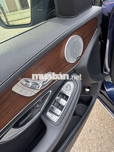 Mercedes Benz C200 Exclusive - 42.000 dặm 2019