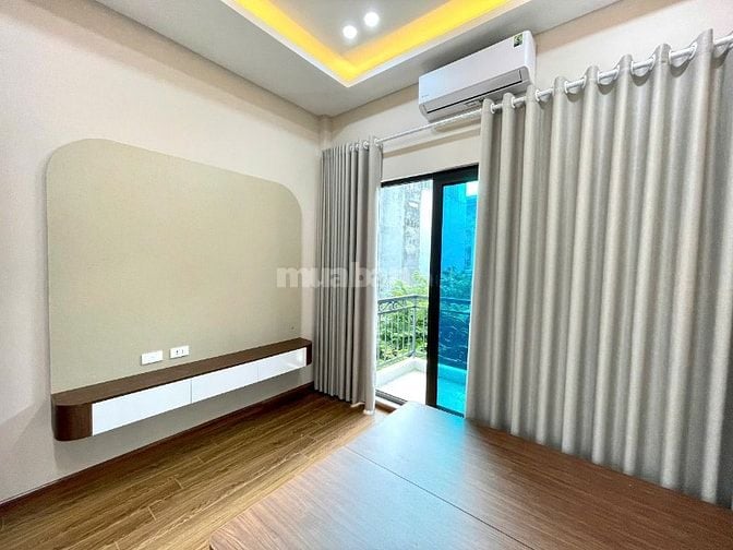 Nhà 45m² x 4 tầng | 11.6 tỷ- Khương Đình Thanh Xuân- có ban công thoán