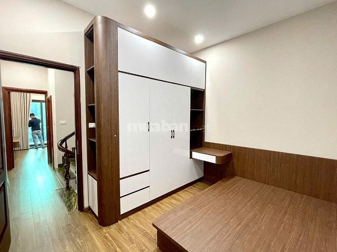 Nhà 45m² x 4 tầng | 11.6 tỷ- Khương Đình Thanh Xuân- có ban công thoán