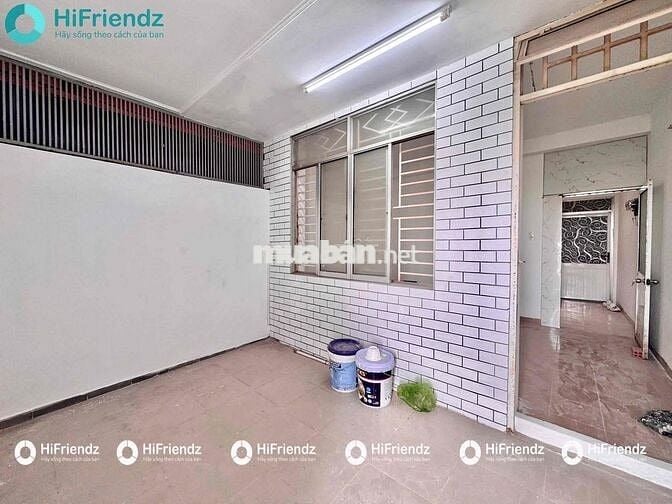 ban công tách bếp , 40m2 siêu rộng , Quốc lộ 50 giao vs đường số 10