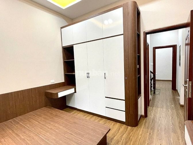 Nhà 45m² x 4 tầng | 11.6 tỷ- Khương Đình Thanh Xuân- có ban công thoán