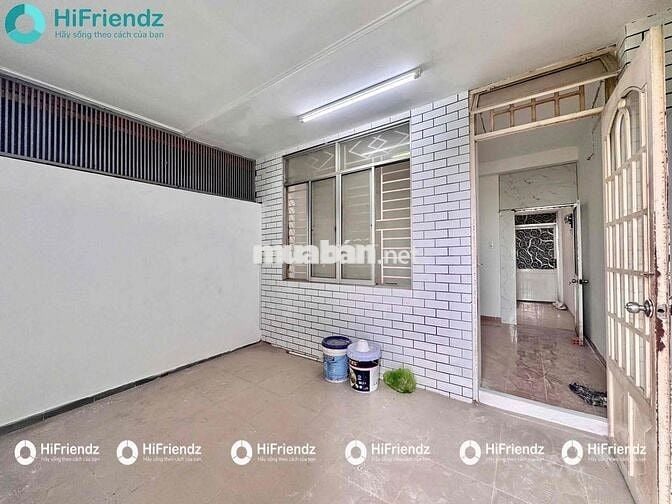 ban công tách bếp , 40m2 siêu rộng , Quốc lộ 50 giao vs đường số 10