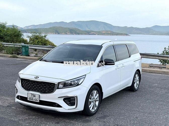 Kia Sedona 2020 2.2 DAT Luxury - 78000 km