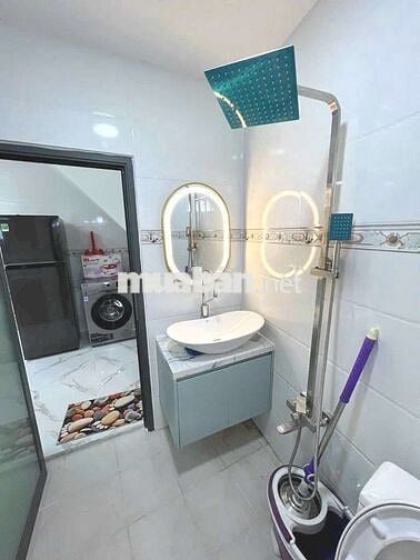 Bán Nhà 2 Tầng, 46 m2, Hẻm Thông Ra Huỳnh Tấn Phát, Nhỉnh 3 Tỷ Xíu