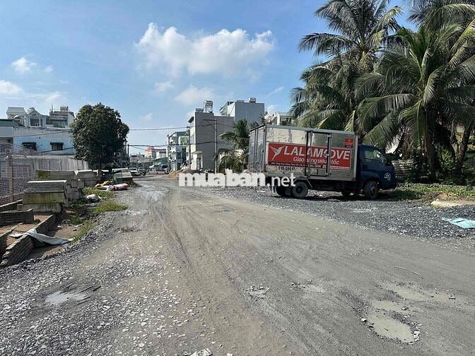 Bình Tân kế eonmail DT8.5*27.5 nhà 3 tầng giá 14.5tỷ