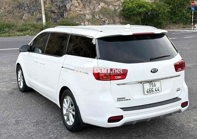 Kia Sedona 2020 2.2 DAT Luxury - 78000 km