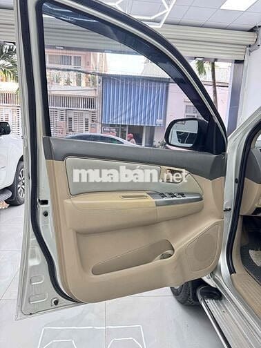 Toyota Hilux 2013 2.5E 4x2 MT - 135000 km