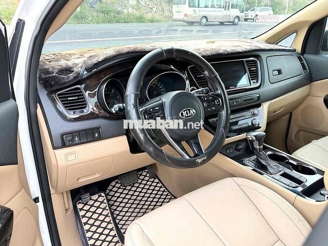Kia Sedona 2020 2.2 DAT Luxury - 78000 km