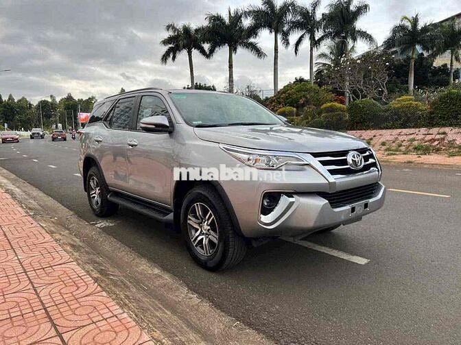 Toyota Fortuner 2017 2.4G 4x2 MT - 105000 km