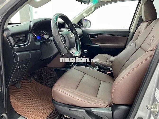 Toyota Fortuner 2017 2.4G 4x2 MT - 105000 km