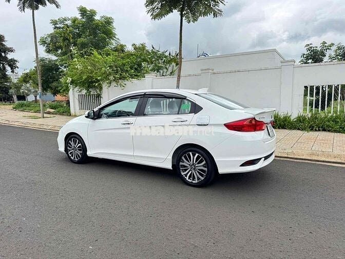 Honda City 2*** km