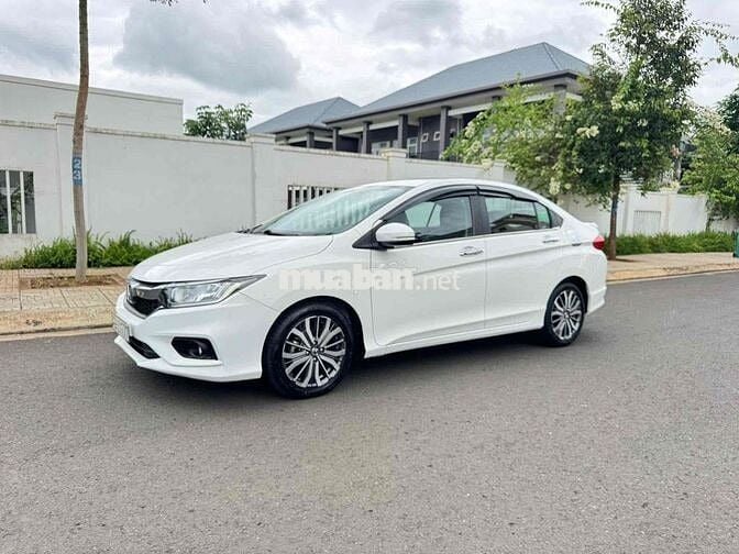 Honda City 2*** km