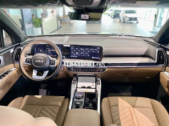 Kia Sorento 2025- Tặng bảo hiểm thân vỏ + giảm giá