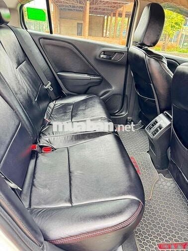 Honda City 2*** km
