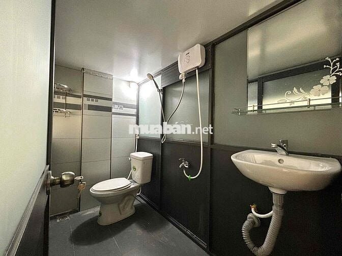 Khai trương Căn Hộ Dịch Vụ mới 100% ngay trung tâm Q10 gác ban công