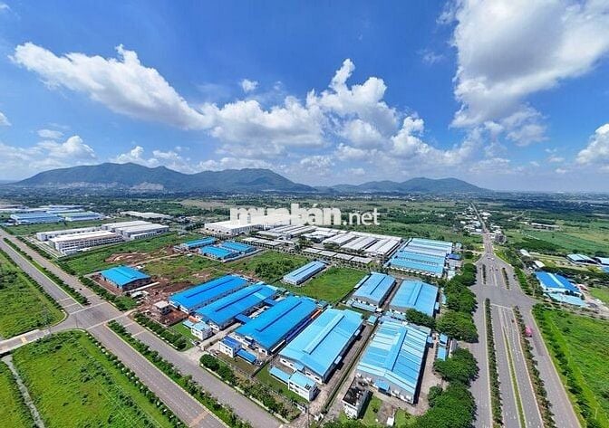 Bán Căn Shophouse dự án Sonadezi Hữu Phước Suối Nghệ, Vị trí đẹp
