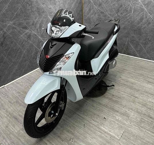 SH Ý 2012 150i HSCT trắng đen Sport
