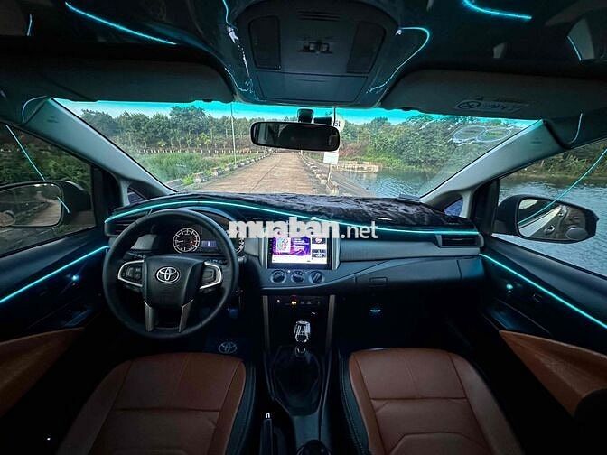 Toyota Innova 2019 2.0E -