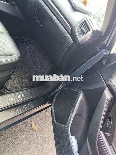 Cần bán xe Mazda3 2017  - 8v  xe bao zin 99,9%
