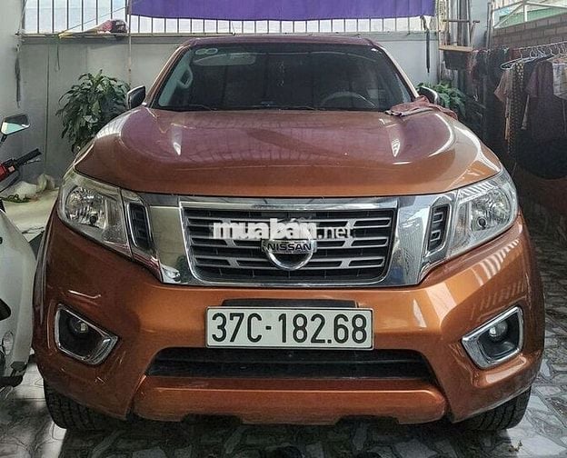 Nissan Navara 2015 SL 2.5MT 4WD - 140000 km