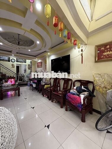 MT Đường số 41,Q7, DT: 72m2, 5Tầng , Ngang4x18m, Nhỉnh 18tỷ TL