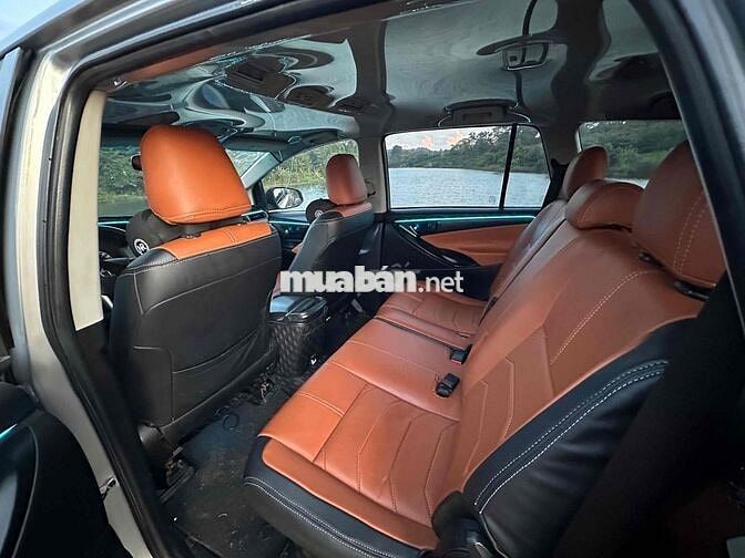 Toyota Innova 2019 2.0E -