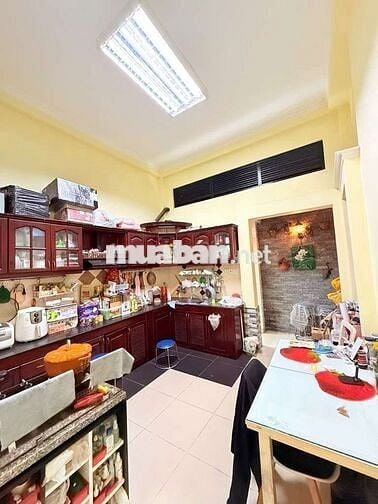 MT Đường số 41,Q7, DT: 72m2, 5Tầng , Ngang4x18m, Nhỉnh 18tỷ TL