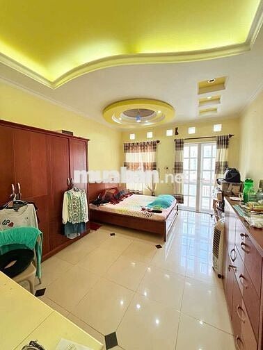 MT Đường số 41,Q7, DT: 72m2, 5Tầng , Ngang4x18m, Nhỉnh 18tỷ TL