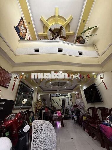 MT Đường số 41,Q7, DT: 72m2, 5Tầng , Ngang4x18m, Nhỉnh 18tỷ TL