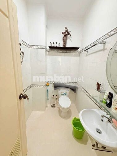 MT Đường số 41,Q7, DT: 72m2, 5Tầng , Ngang4x18m, Nhỉnh 18tỷ TL