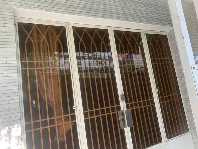 Cho thuê nhà nguyên căn 1 trệt 1 lửng 40m² – sạch đẹp, thoáng mát.
