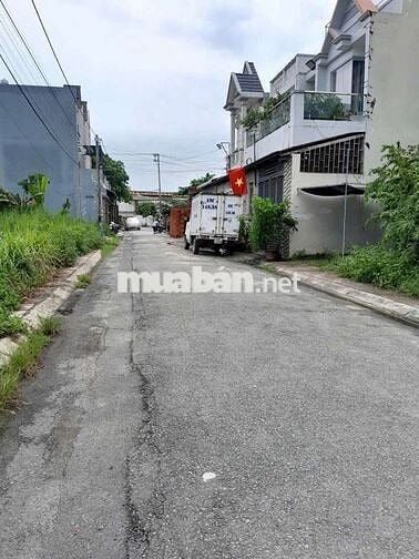 Bán lô đất 1/ hẻm nhựa 7m,cạnh khu du lịch sinh thái Hóc Môn
