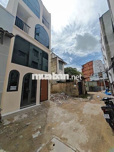 Bán nhanh lô đất 80m2- HXH- Linh Trung- 30m ra mặt tiền- 5.5 tỷ