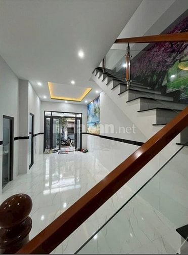 Cần bán nhà gấp Cao Thắng Q3, 54m², hẻm xe 6m - Giá tốt 3,15 tỷ