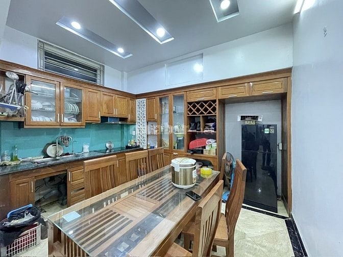 Bán nhà  Giáp Nhị, ô tô qua nhà, Dt 46m2, 4t, 9.8 tỷ, dân xây ở ngay.