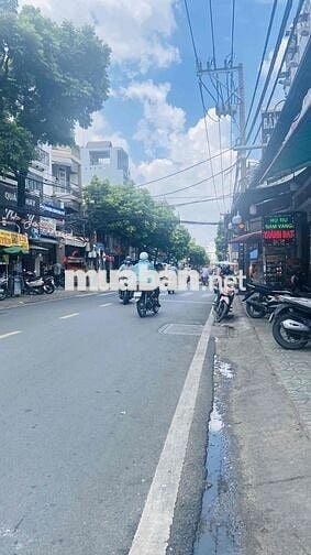Nhà Bán gấp nhà hẻm xe hơi 120m2, 4PN, đường Âu Dương Lân, quận 8