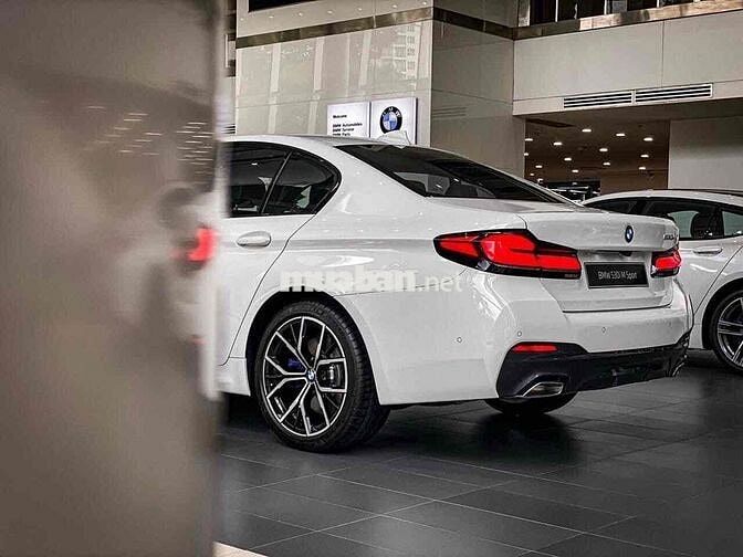 BMW 5 Series 2022 530i M Sport Xe Mới  🇩🇪