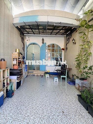 Nhà Xinh Có Sân Đậu Ôtô - 2PN - Hải Châu